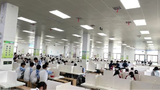 星空体育平台：中招期间最新住宿安排！2024郑州部分高中发布中招食宿服务公告！(图10)