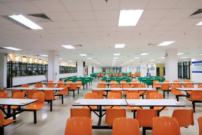 星空体育平台：中招期间最新住宿安排！2024郑州部分高中发布中招食宿服务公告！(图24)