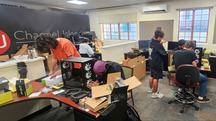 星空体育平台：ExtronAV系统成功升级优化加州州立大学海峡群岛分校电竞环境(图2)