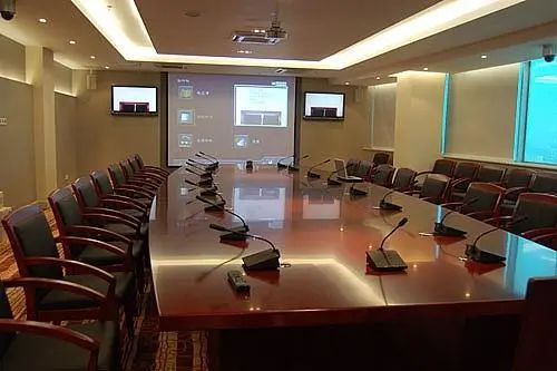 会议室智能音视频系统改造莱湾科技帮你拯救“老破小”会议室(图2)