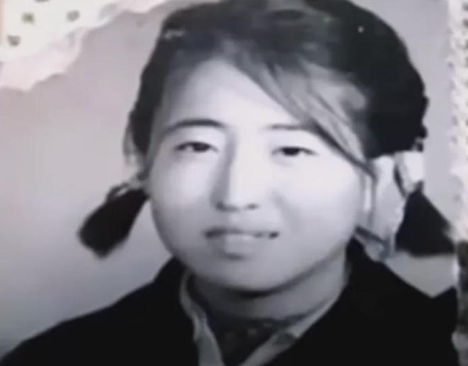 花2元住一晚的女人们无家可归。(图3)