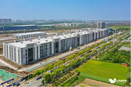创维商用斩获2024年度LED小间距十大品牌、LED一体机十大品牌双料大奖(图1)