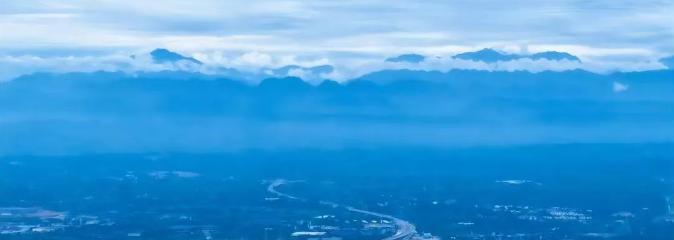 星空体育平台：“AI+戏剧化情景+虚拟投影” 这个发布盛典不简单(图2)