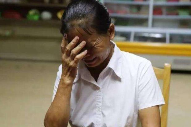 星空体育：痛心！江西女大学生溺亡生前疑在KTV陪酒出事前曾找母亲要钱(图11)