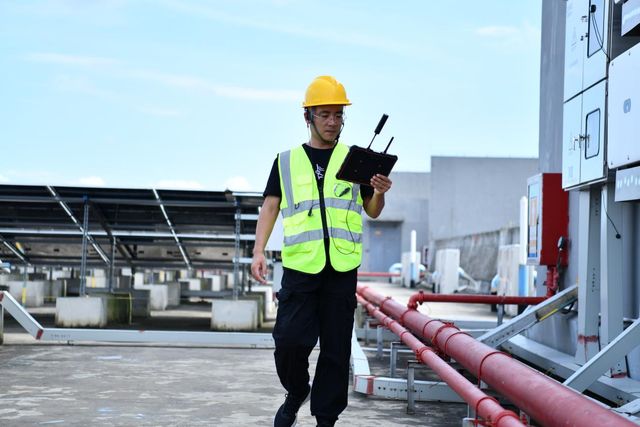 星空体育：工业防爆平板电脑：助力石化、煤矿企业数智化升级(图1)