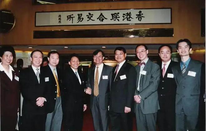 星空体育：70岁“彩电大王”靠造车拿捏中东土豪(图9)