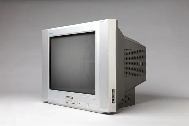 星空体育：70岁“彩电大王”靠造车拿捏中东土豪(图7)