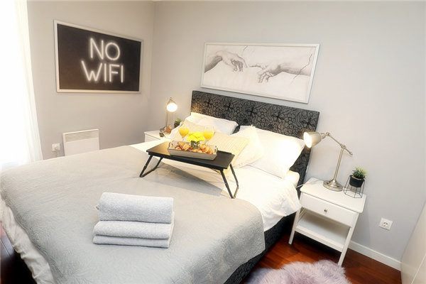 星空体育平台：2024年4月哪天安床好日子(图1)