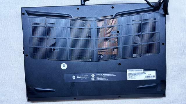 星空体育：动漫元素定制版笔记本电脑156英寸屏幕顶配处理器流畅打游戏(图7)