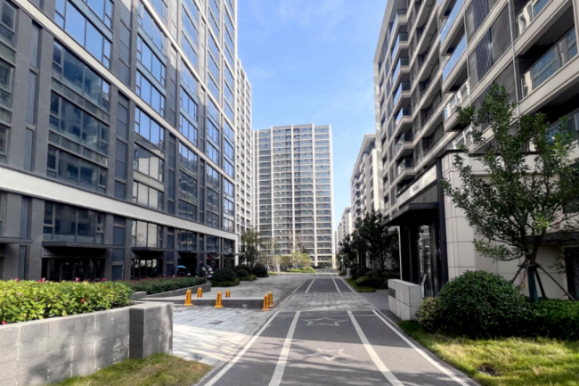 有大学买存量房爆改学生宿舍：大多数改成双人间每套房源配有两个卫生间(图1)