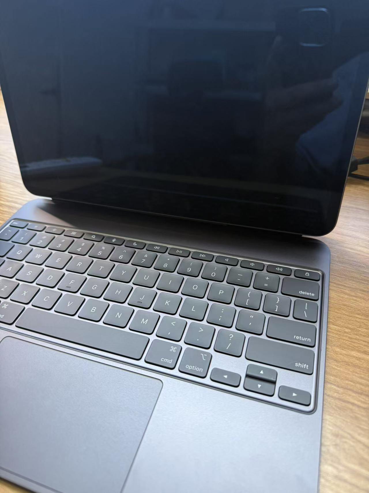 旗舰小平板市场竞争加剧!曝明年5款新品将至含2款LCD机型(图1)