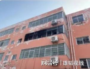 经传媒界质疑河南通报方城县英才学校火灾调查结果：25人挨罚(图3)