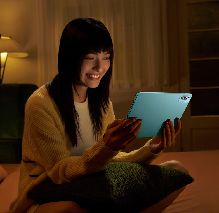 比iPhone更疯狂！乔布斯去世15年后“最像他的人”操刀首款AI硬件(图1)