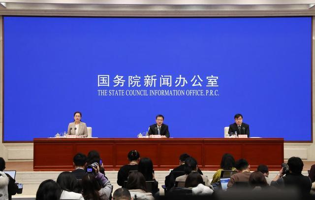 星空体育：四个关键词读懂2025年中国经济“年报”(图1)