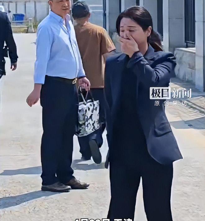 女高管遭性侵后续！现身法庭忍不住干呕丈夫全程陪伴温柔拍背(图10)